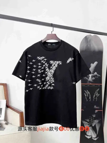 Design Airplane Motif Graphic T-Shirt Black - 1