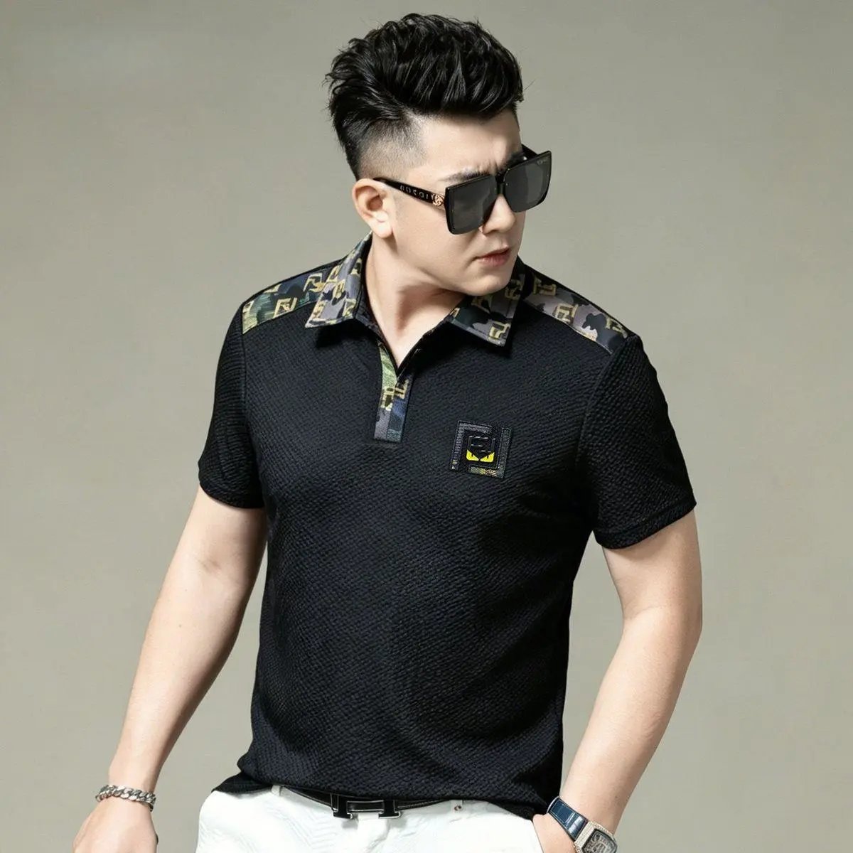 Fendi Logo-Embellished Camo-Shoulder Polo Black Polo Shirt - 7