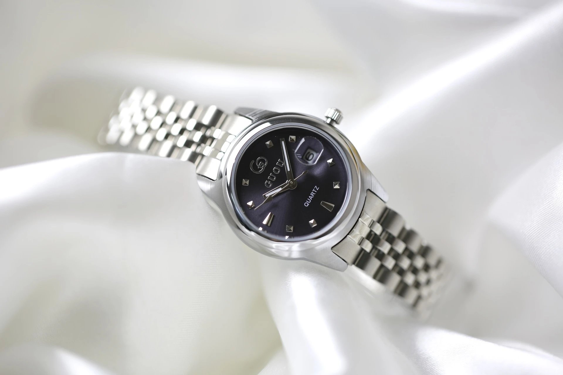 Gucci G-Timeless Quartz Watch Burgundy Dial Silver Stainless Steel Bracelet Watches - 5