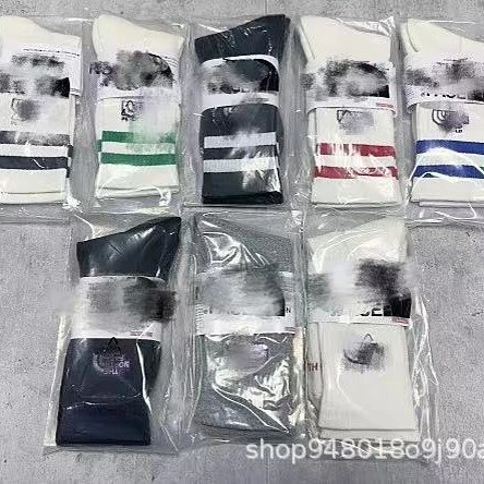 Design Classic Stripe Crew Socks Black / White - 2