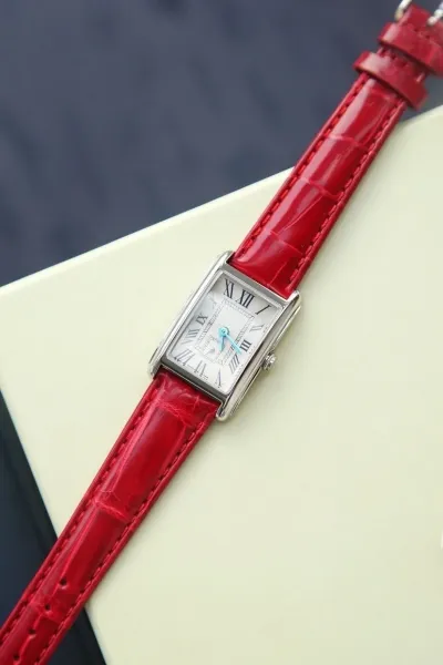 Cartier Tank Must Silver-Plated Steel Watch Watches - 12