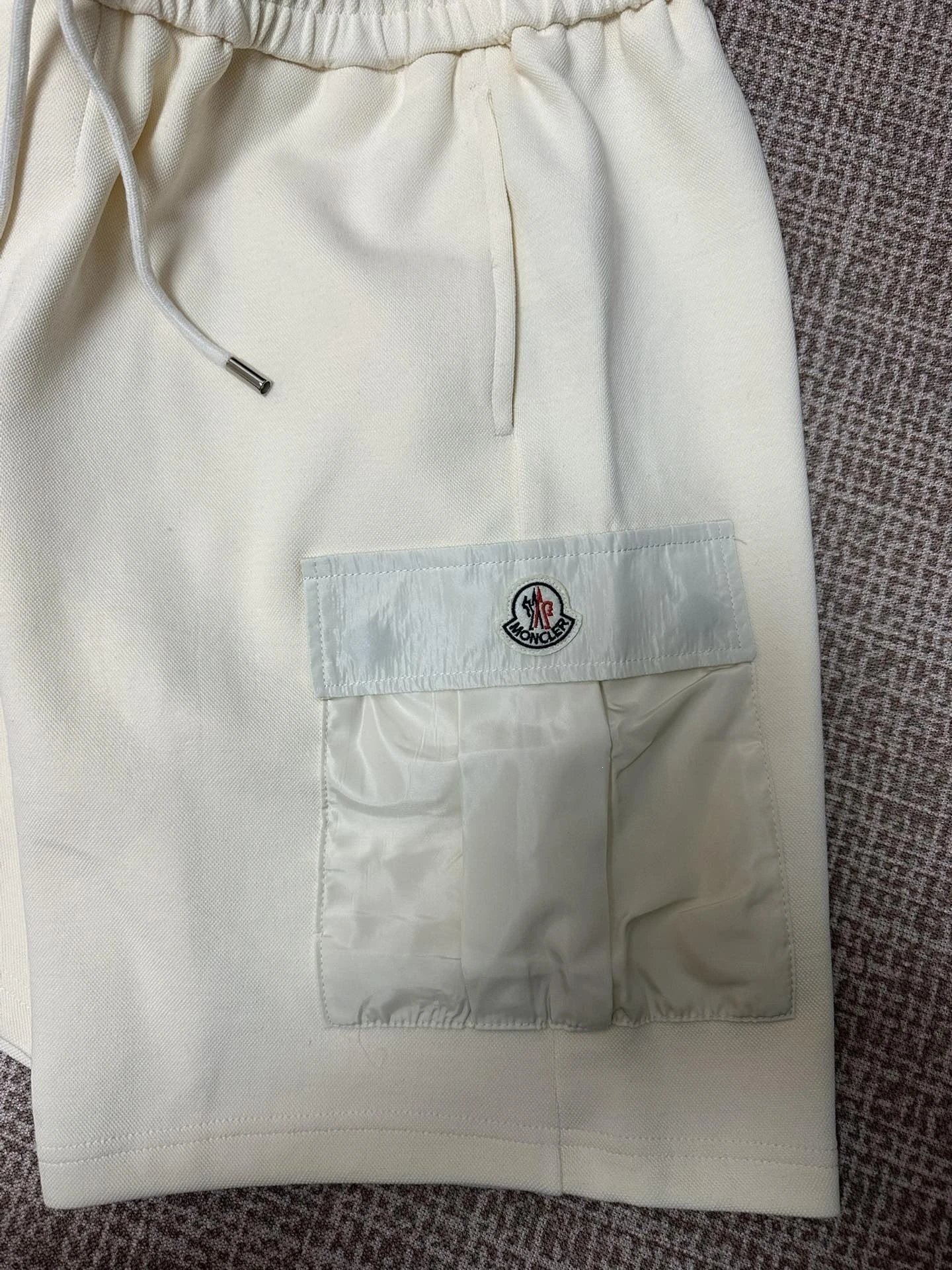 Moncler Logo Stripe Shorts Beige - 9