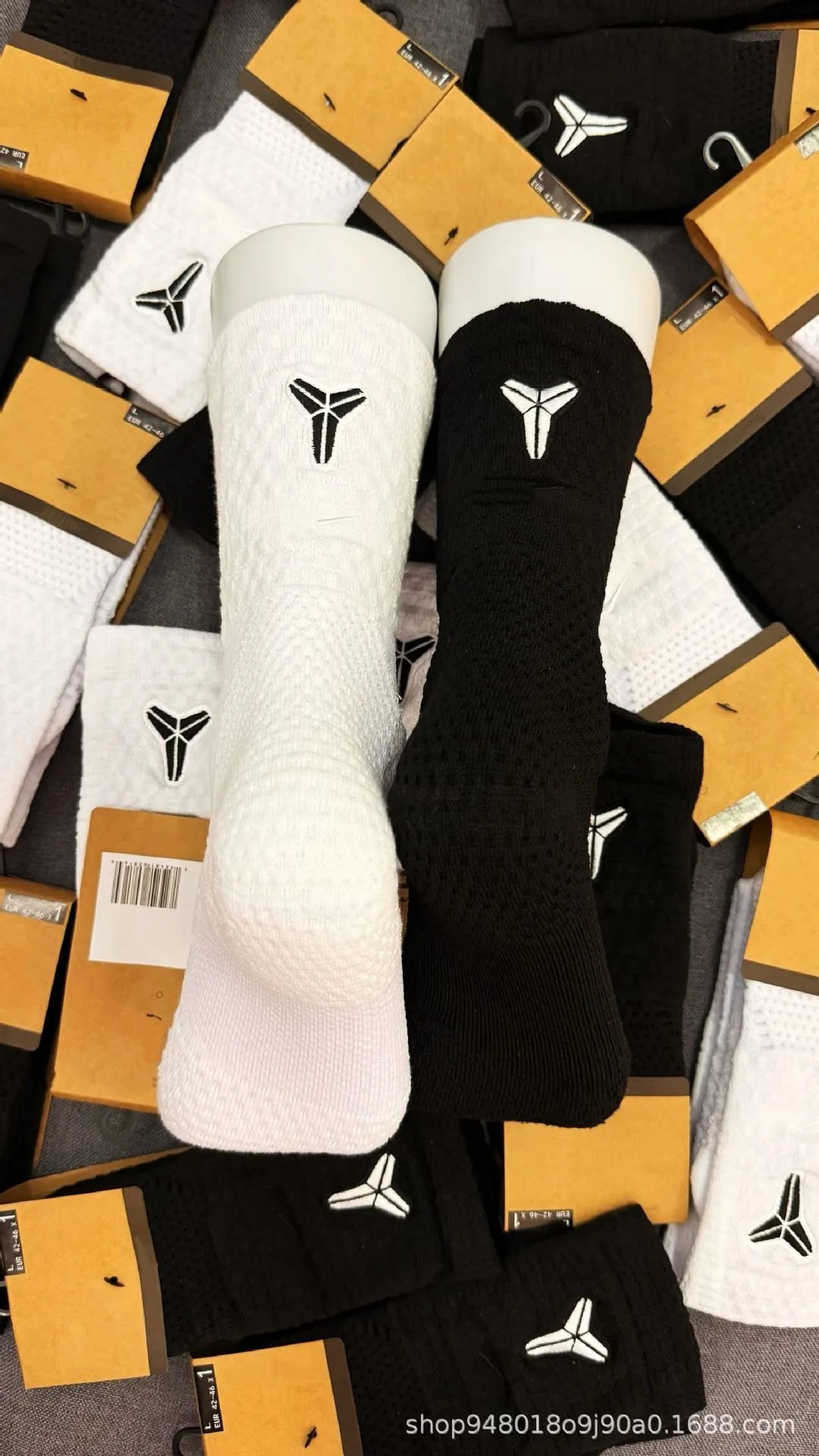 Design Kobe Bryant Logo Socks Black Performance Crew Socks - 5