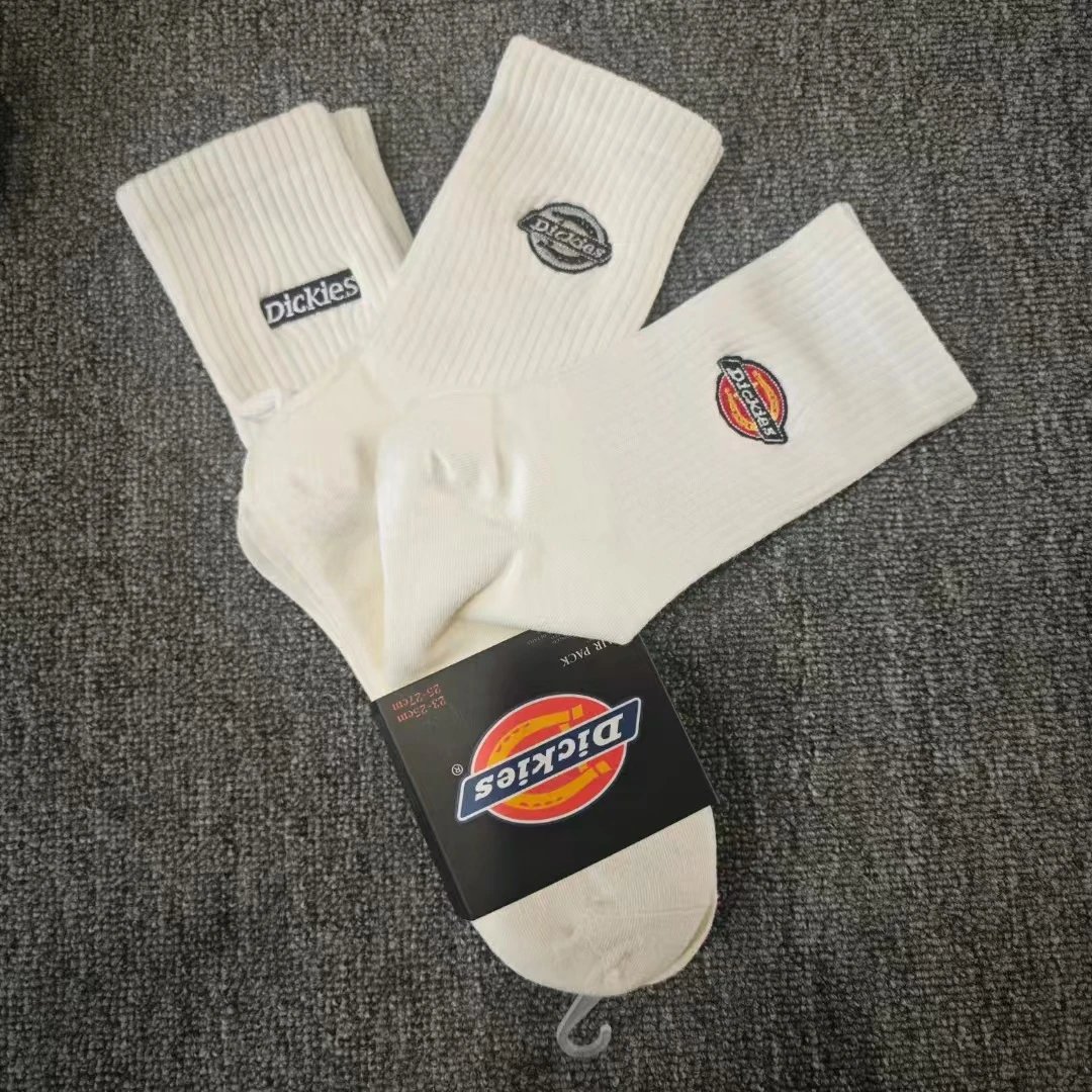 Dickies Logo Embroidery Crew Socks White