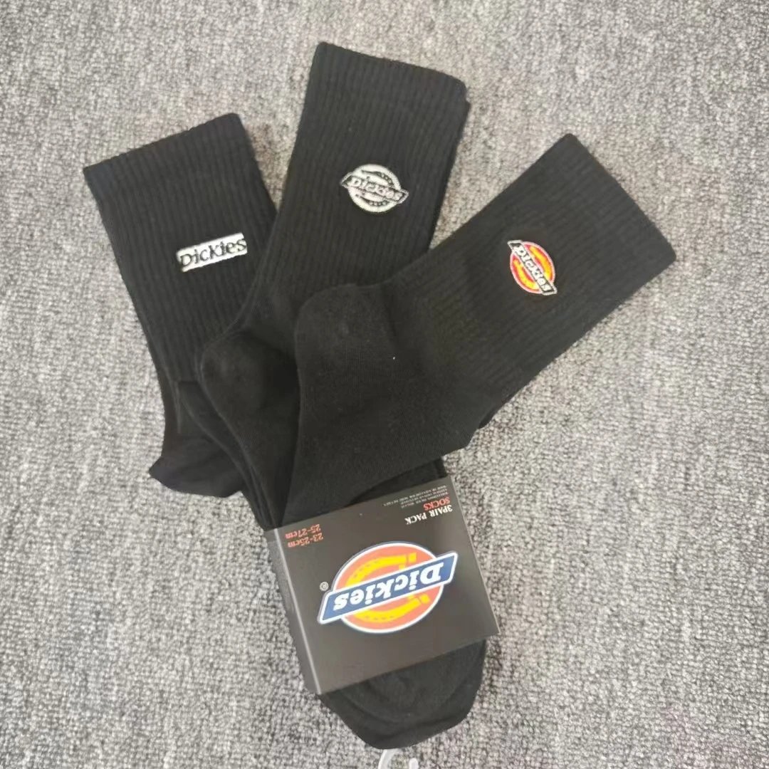 Dickies Logo Embroidered Crew Socks Black