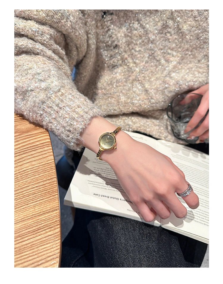 Gucci GUOU Silver-Tone Minimalist Link Bracelet Watch Watches - 22