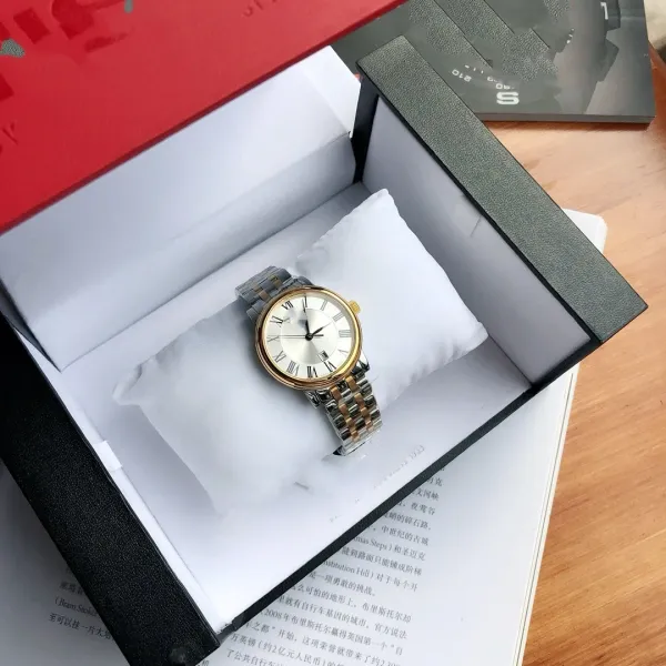 Design Two-Tone Roman Numeral Dial Quartz Watch Watches - 1