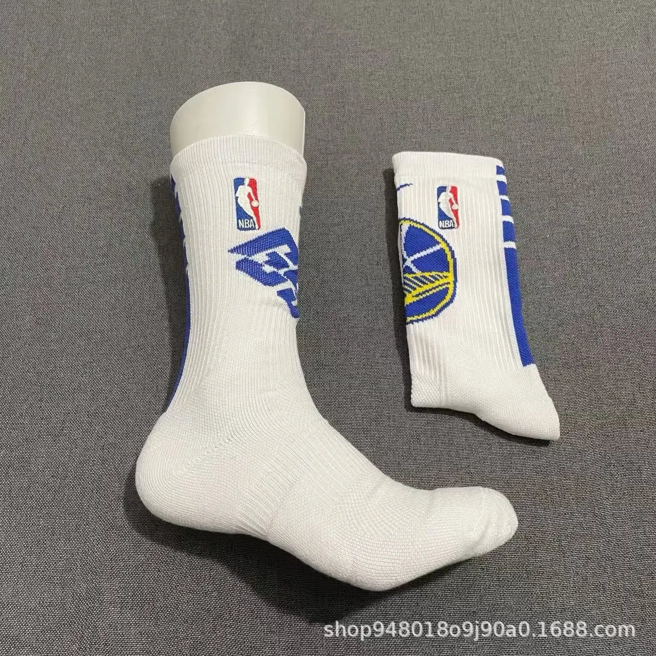 NBA Logo Crew Socks White - 6