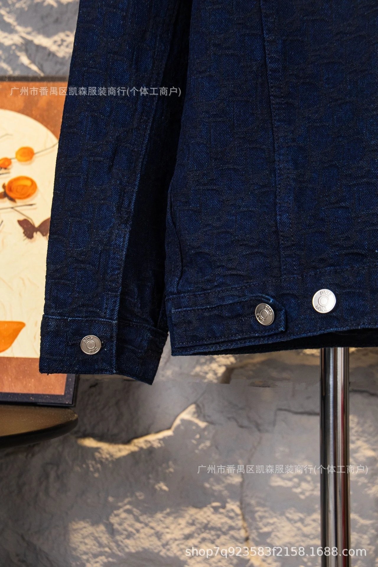 Design Straight-Leg Dark Wash Jeans - 9