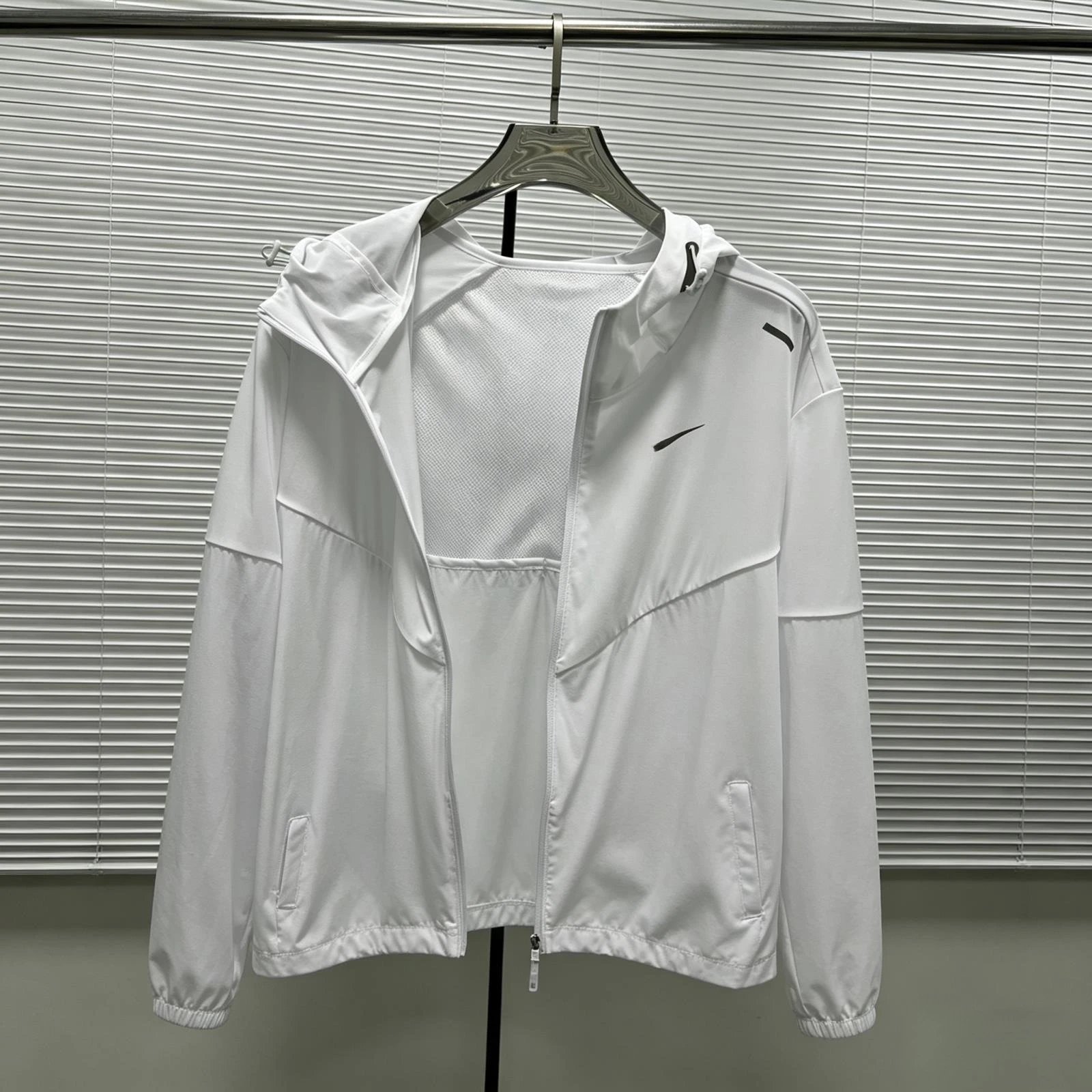 Nike Windrunner Hooded Jacket White + Black Shorts Windbreaker - 9