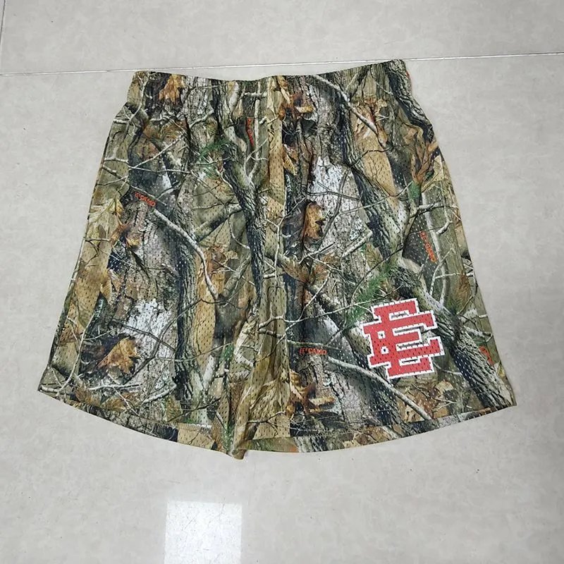 Design Tree Branch Print Black Shorts - 13
