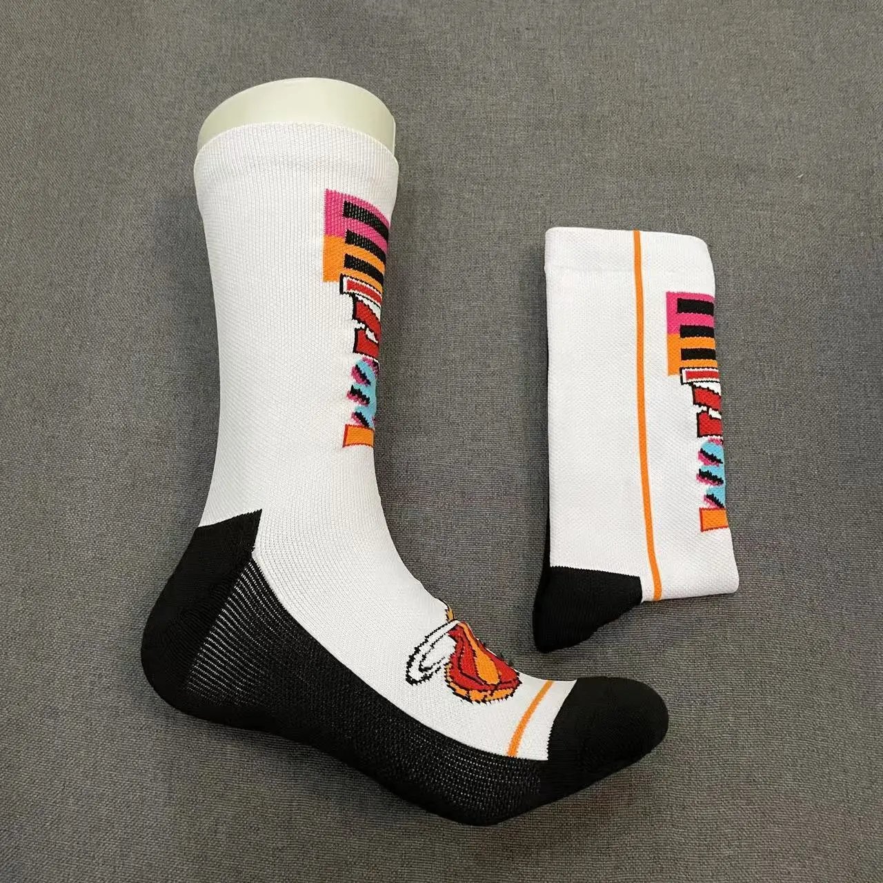 Design Dallas Mavericks NBA Team Socks Blue Green White Black Socks - 4