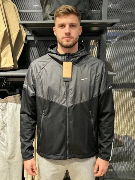 Nike Windrunner Hooded Jacket Black Outerwear - 9