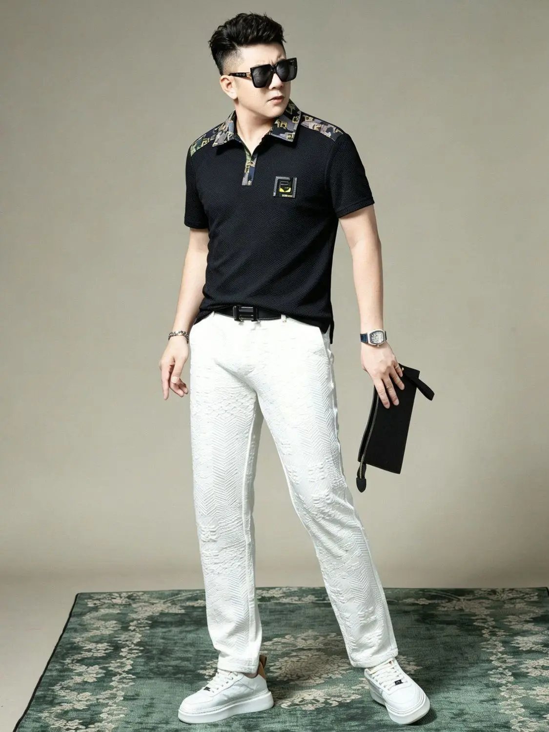 Fendi Logo-Embellished Camo-Shoulder Polo Black Polo Shirt - 8