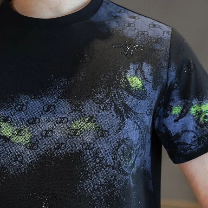 Design Graphic Print Black T-Shirt with Floral Pattern and White Embroidered Pants - 7
