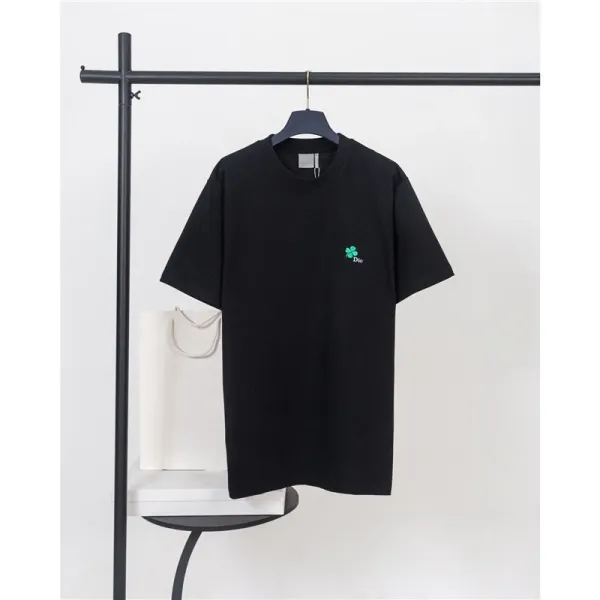 Dior Four-Leaf Clover Embroidered Black T-Shirt - 1