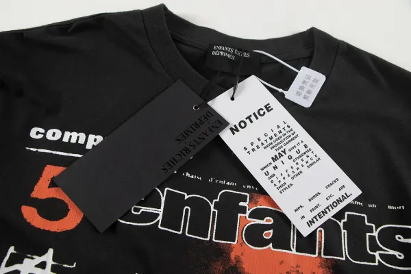 Design Exposed Christina Graphic Print Black T-Shirt - 22