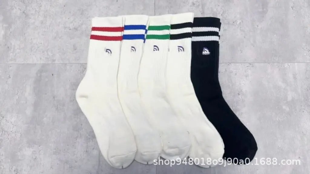 Design Classic Stripe Crew Socks Black / White - 10