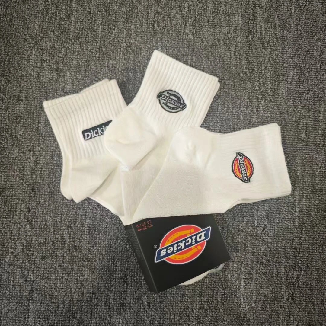 Dickies Logo Embroidered Crew Socks White