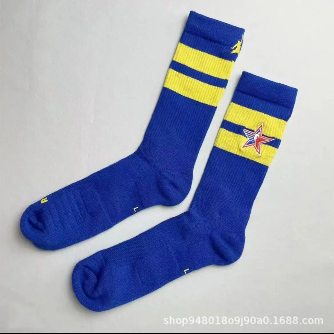 Design Star Logo Crew Socks White - 16