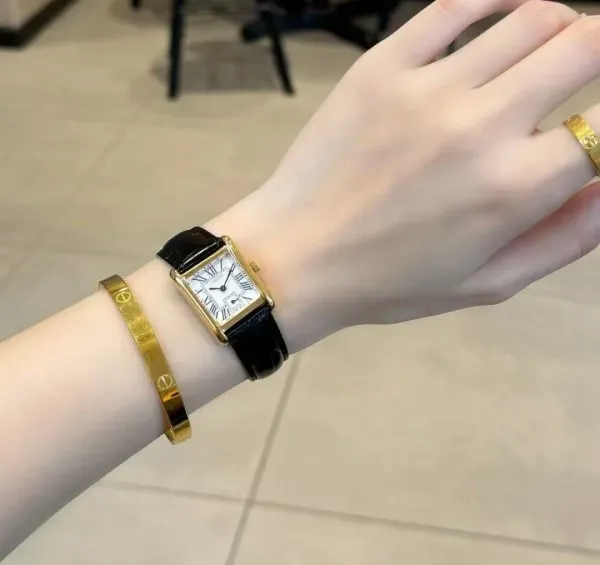 Cartier Tank Must Silver-Plated Steel Watch Watches - 16
