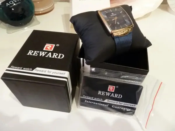 Design Reward Square Case Blue Dial Rose Gold Watch Watches - 14