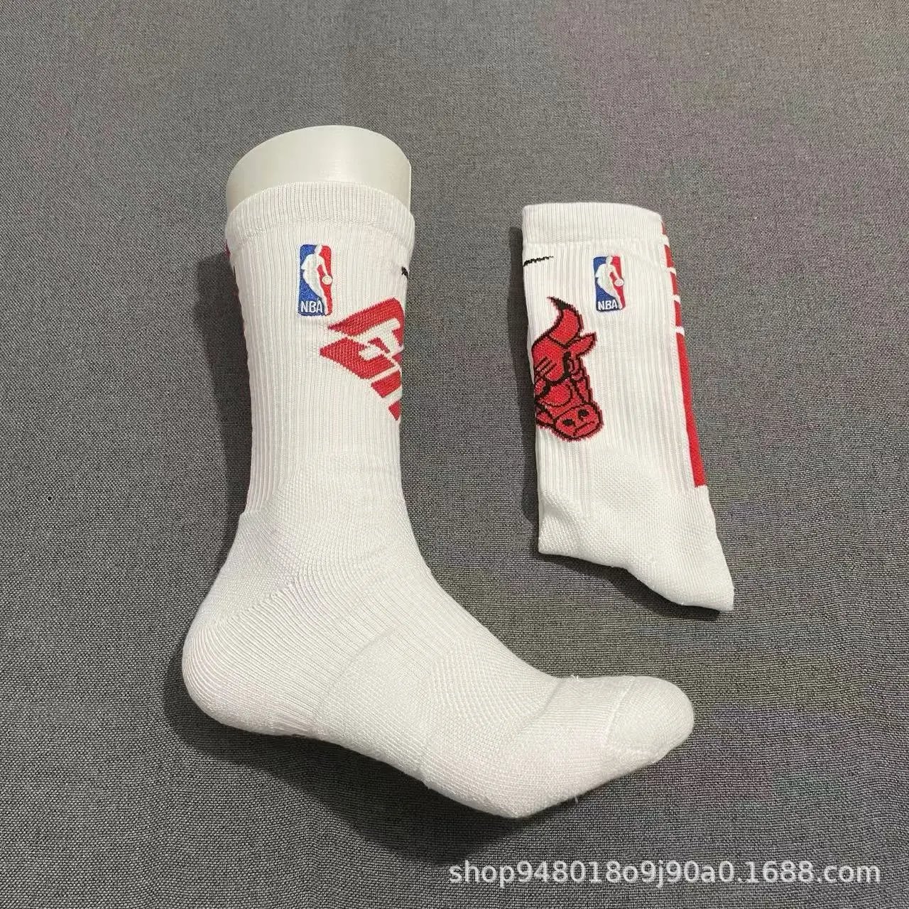 NBA Logo Crew Socks White - 12