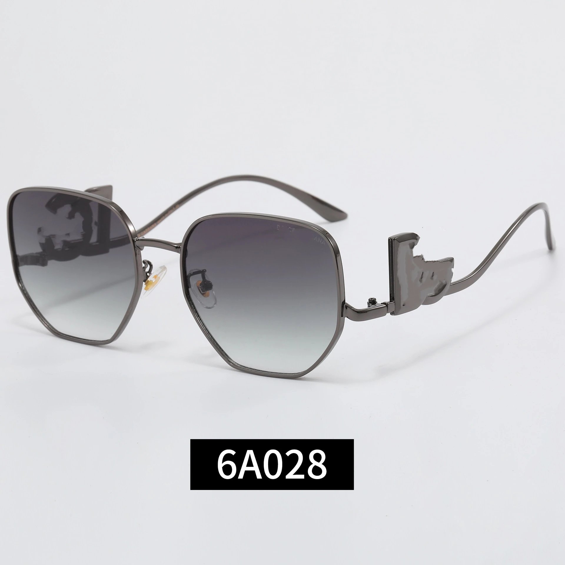 SYNA 6A028 Gray Gradient Hexagonal Sunglasses
