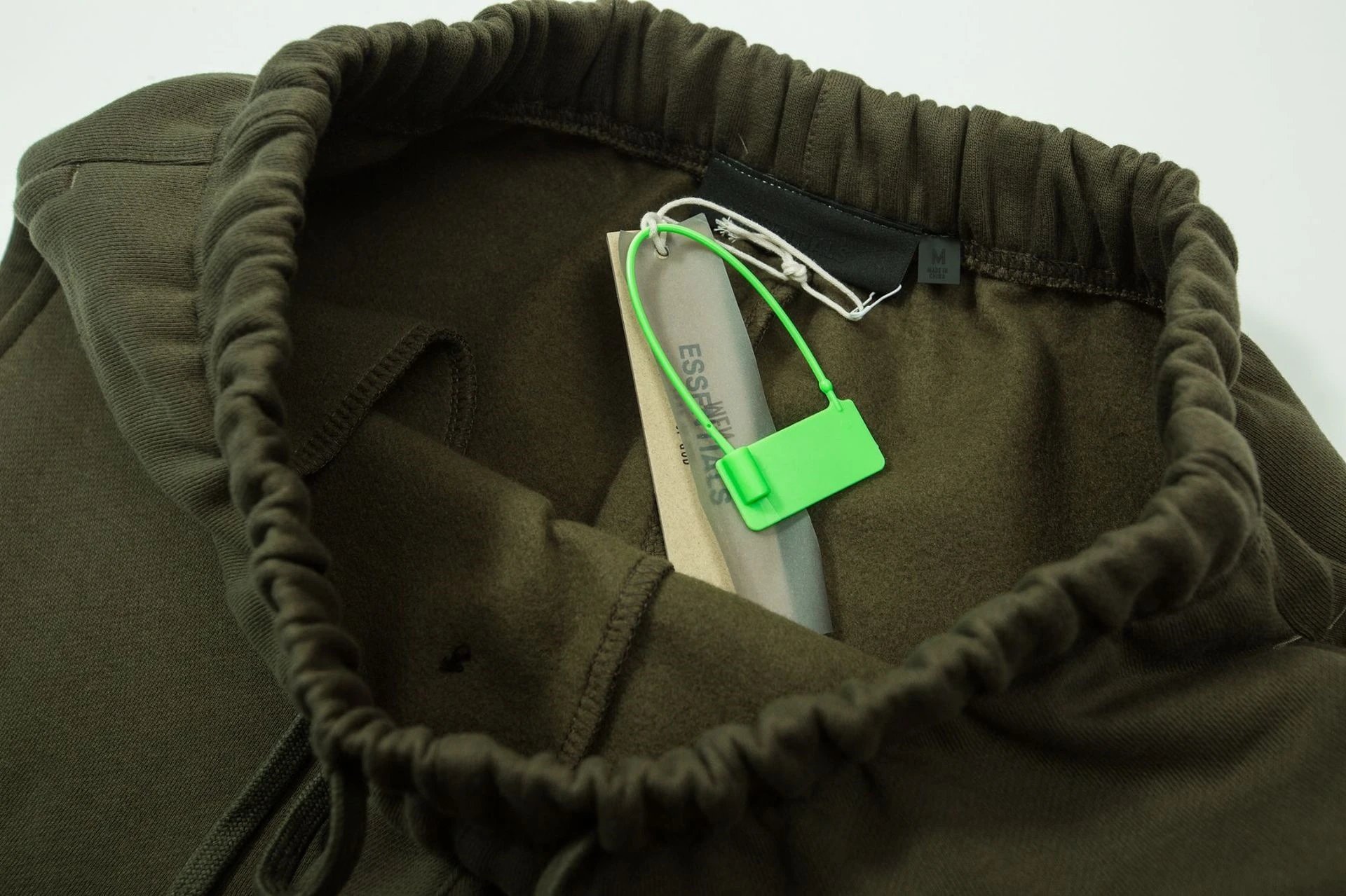 Fear of God Essentials Sweatpants Coral - 43
