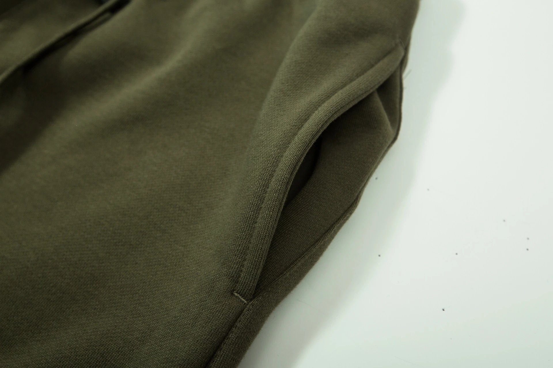Fear of God Essentials Sweatpants Coral - 44