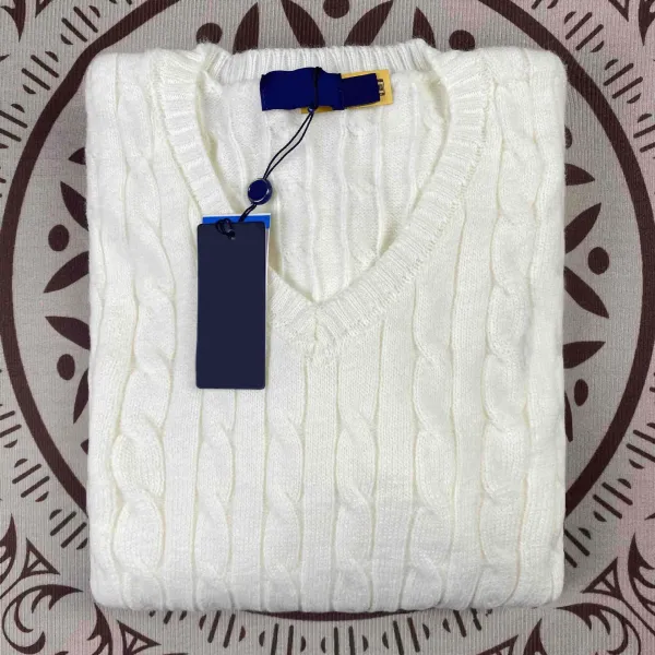 Design Cable Knit V-Neck Sweater White - 1