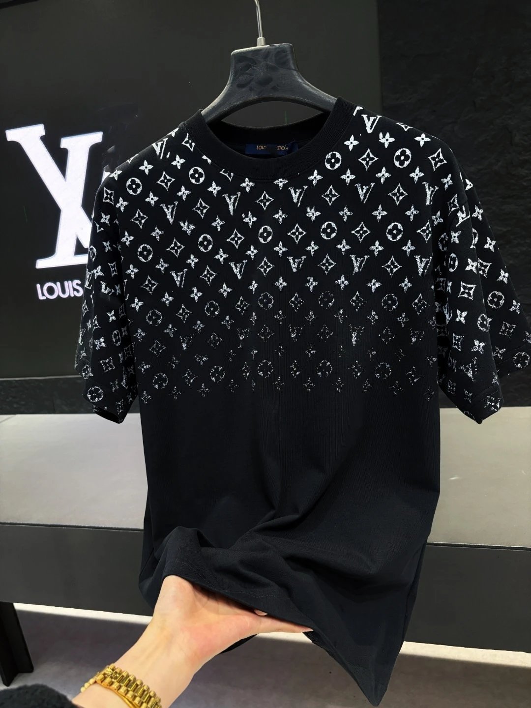 Louis Vuitton Embroidered Monogram V T-Shirt White - 9