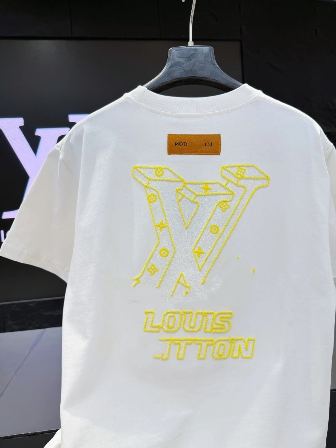 Louis Vuitton Embroidered Monogram V T-Shirt White - 23