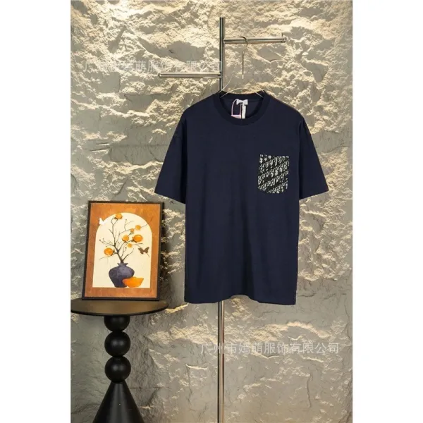 Design Pocket Print T-Shirt Navy - 1