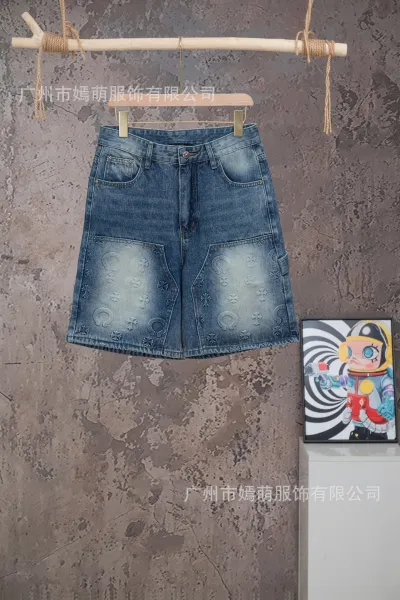 Design Embossed Horseshoe & Cross Motif Denim Shorts Blue - 1