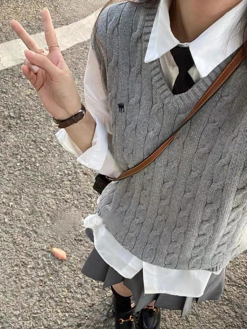 Polo Ralph Lauren Cable Knit Vest Gray Sweater Vest Vest Top - 16