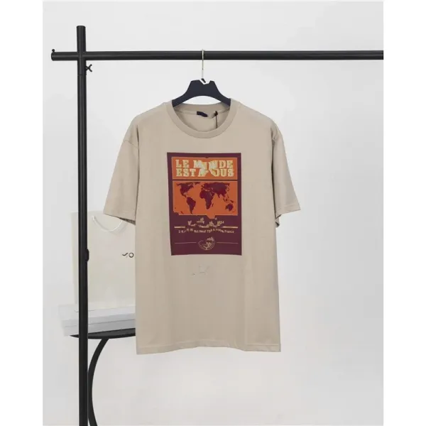 Design 'Le Monde Est À Nous' Graphic Print Beige T-Shirt - 1