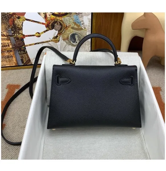 Hermès Kelly 25cm Epsom Black Gold Hardware Handbag - 33