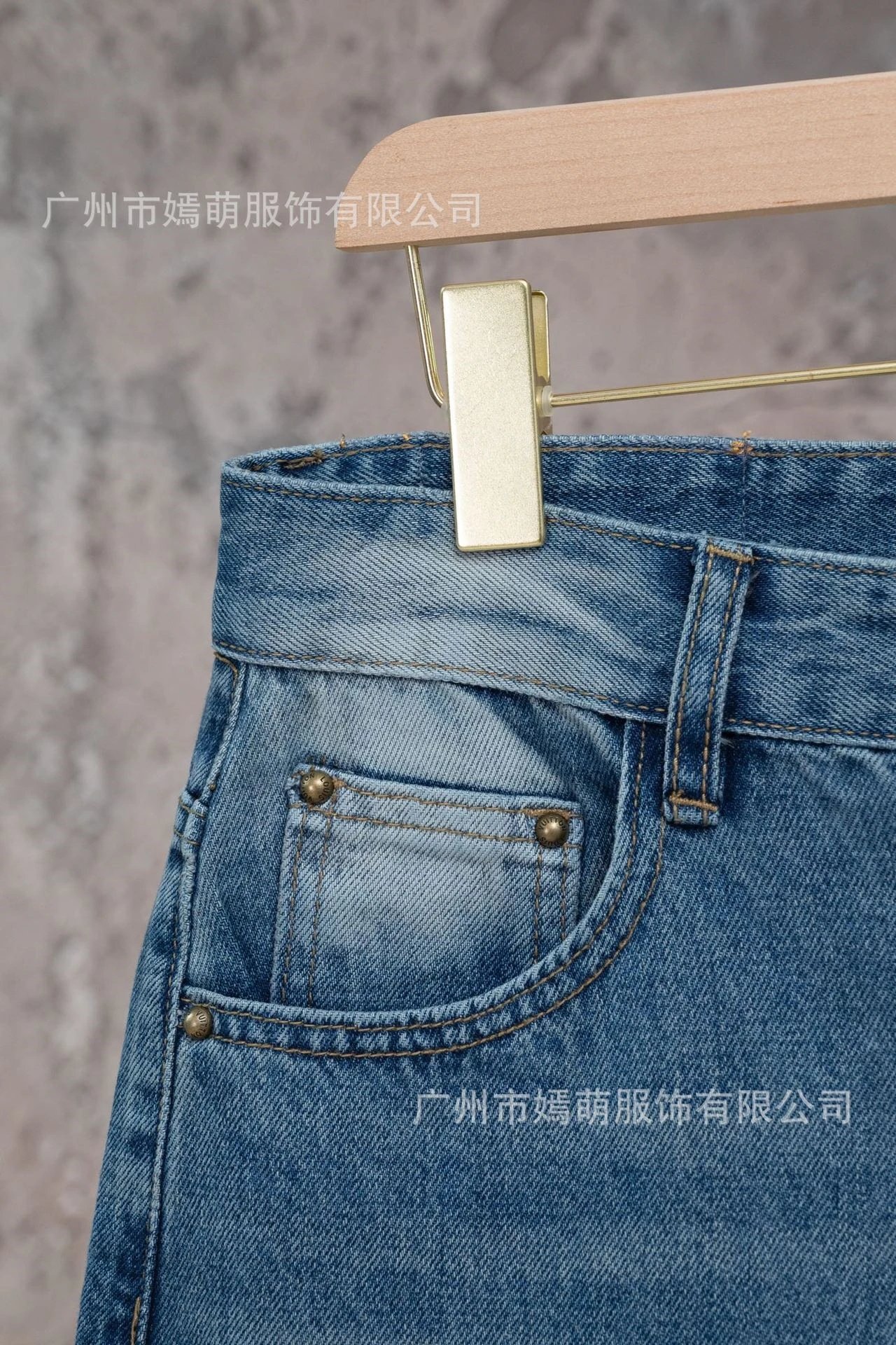Design Denim Shorts Black with Embroidered Logo - 11