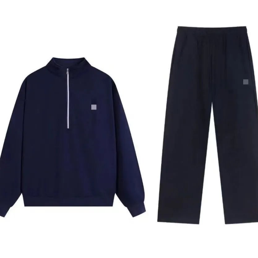 Design Minimalist Gray Sweat Set: Half-Zip Pullover, Hoodie, Crewneck Top & Wide-Leg Sweatpants - 3
