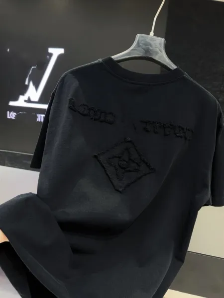 Louis Vuitton LV Logo Embellished Black T-Shirt - 13