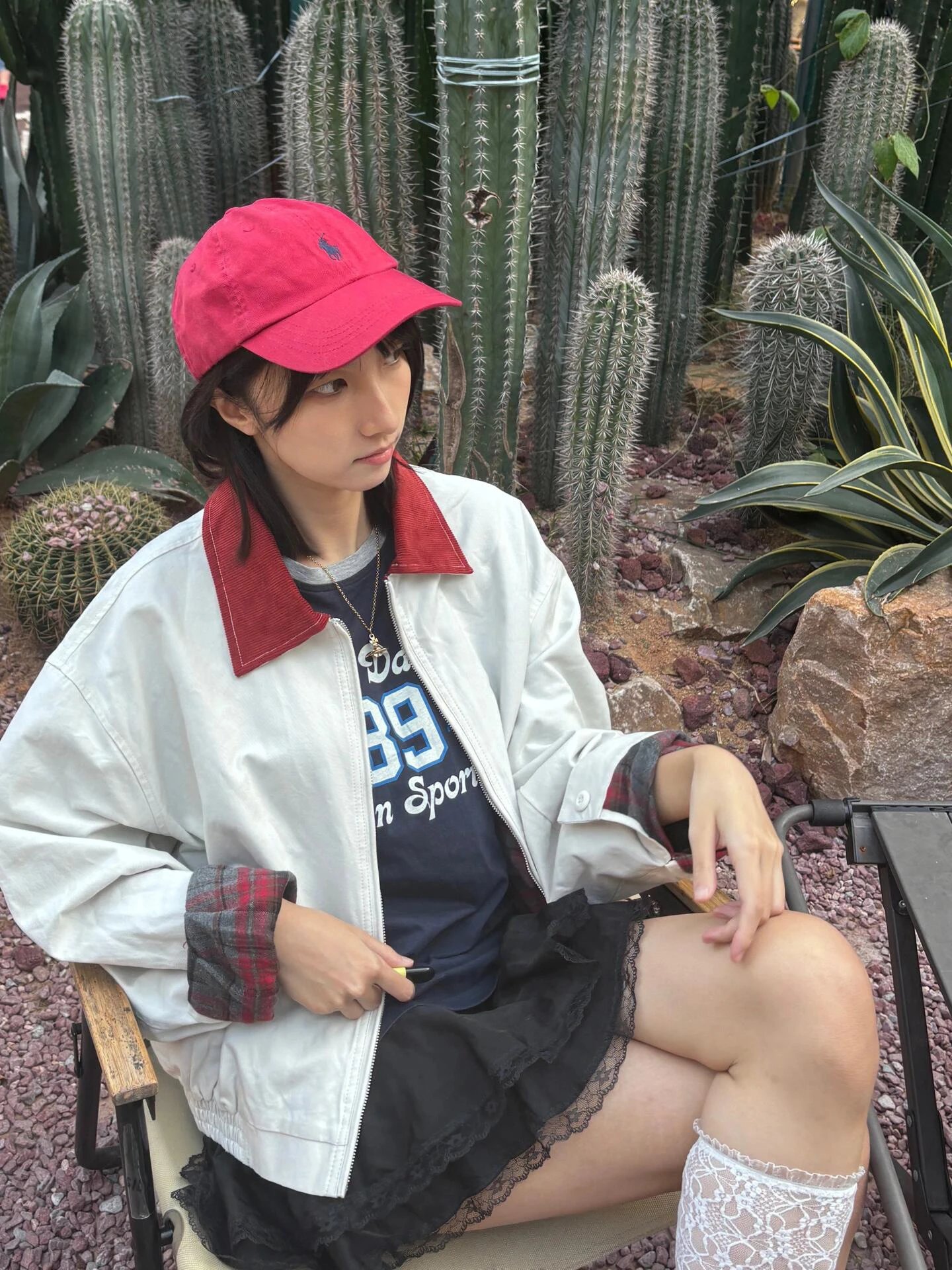 Design Oversized Collar-Contrast Jacket Beige with Red Plaid Trim Outerwear - 6