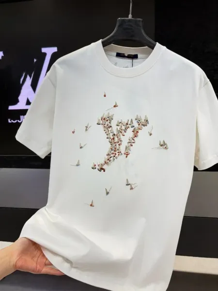 Louis Vuitton LV Logo Embellished Black T-Shirt - 18