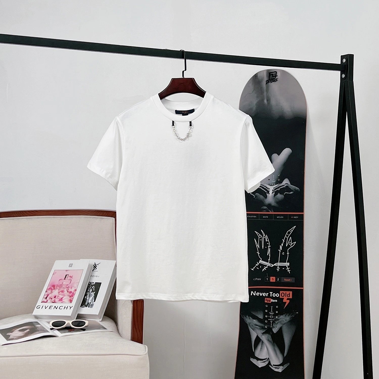Louis Vuitton Spray Paint Paris T-Shirt White Tops.t Shirts - 8