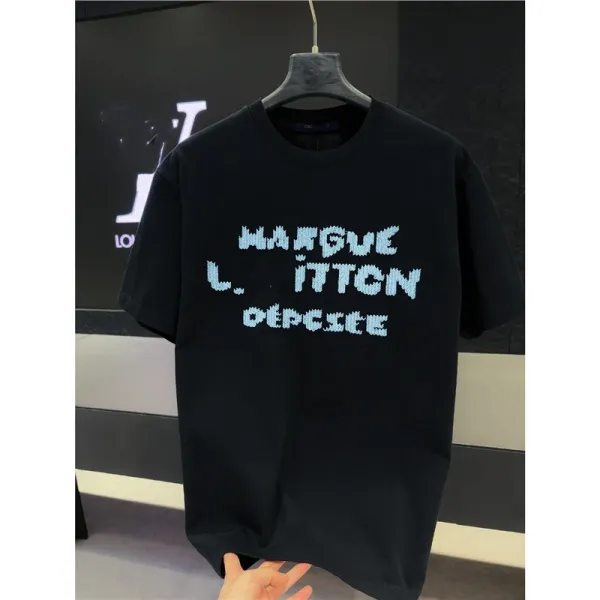 Design Pixelated Text Graphic Black T-Shirt - 1