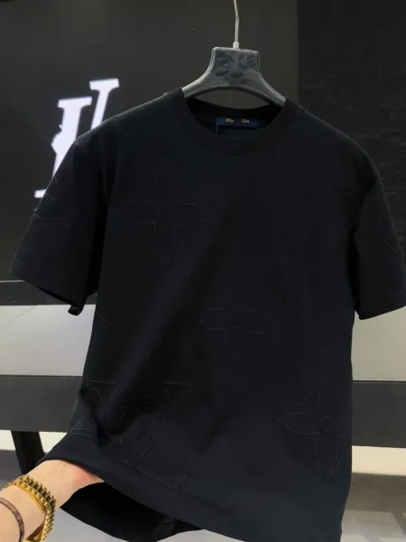 Louis Vuitton LV Logo Embellished Black T-Shirt - 15