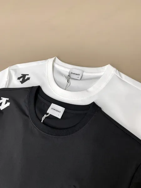Design Dr. Sport Zip Pocket Performance T-Shirt Black Tops.t Shirts - 6