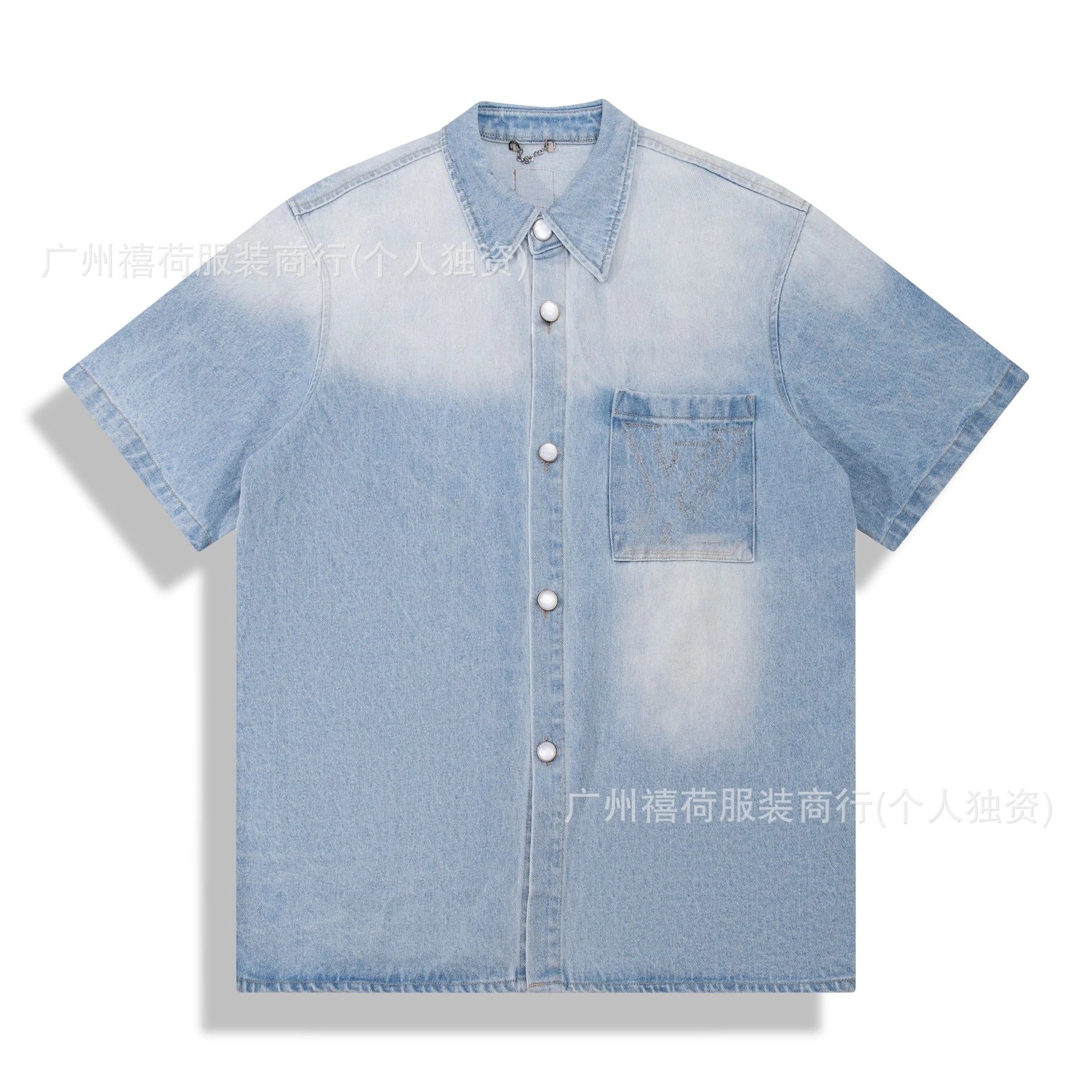 (口袋刺绣徽标牛仔短袖)S-XL