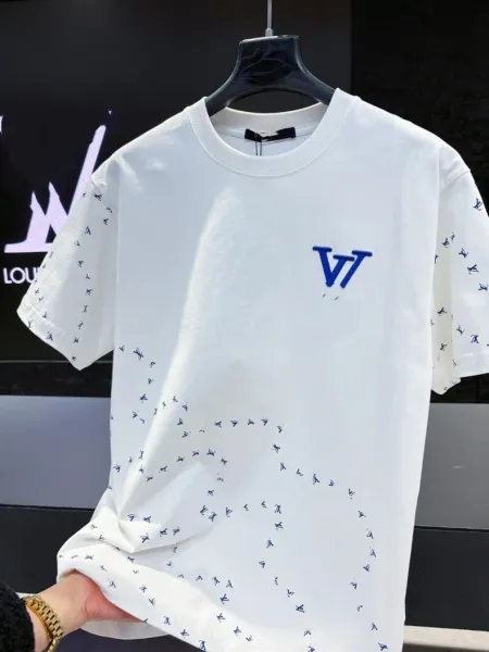 Louis Vuitton LV Logo Embellished Black T-Shirt - 9