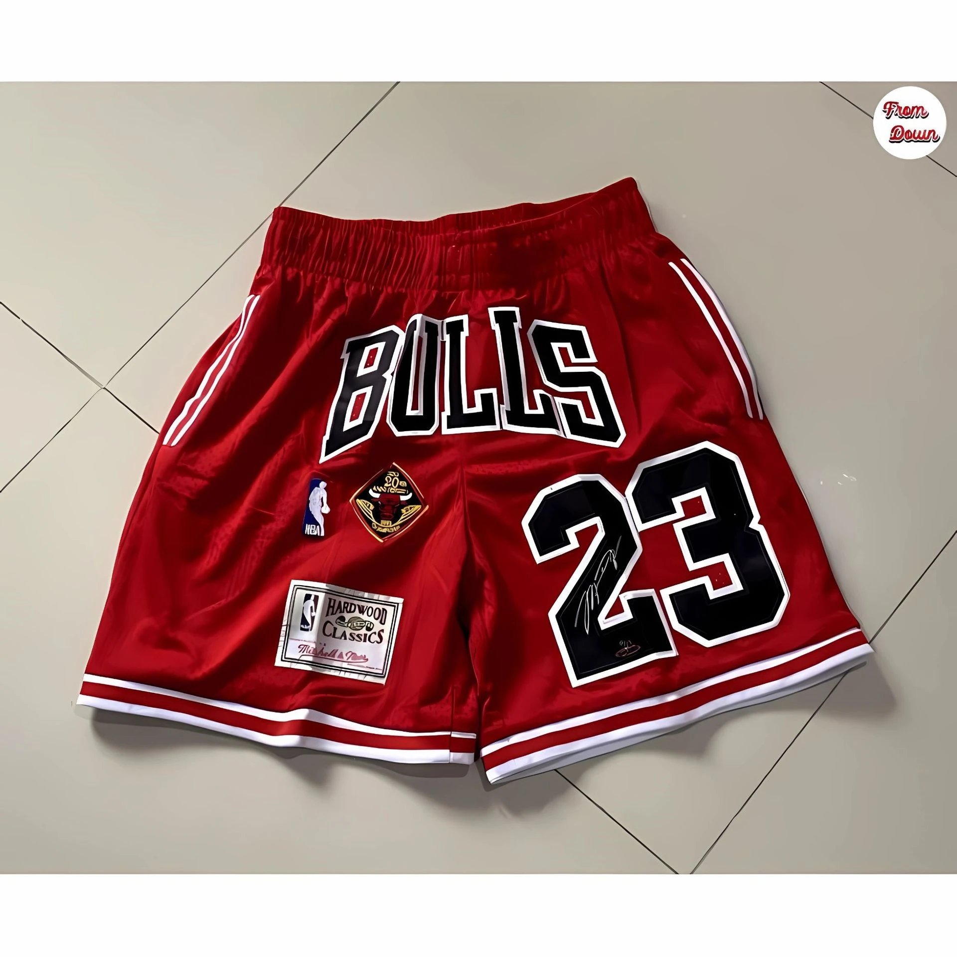 Mitchell & Ness Chicago Bulls Hardwood Classics Michael Jordan #23 Red Shorts